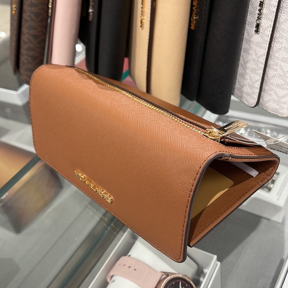 MICHAEL KORS JET SET TRAVEL LARGE TRIFOLD WALLET LUGGAGE COLOR - Picture 16 of 16